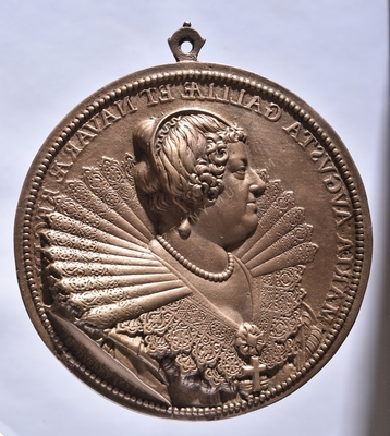 Mária Augusta navarrai királynő