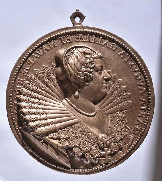 Mária Augusta navarrai királynő