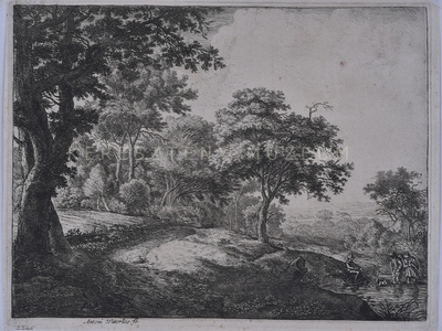 Patakon átkelő férfi és asszony