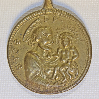 Jézus és Mária érmei